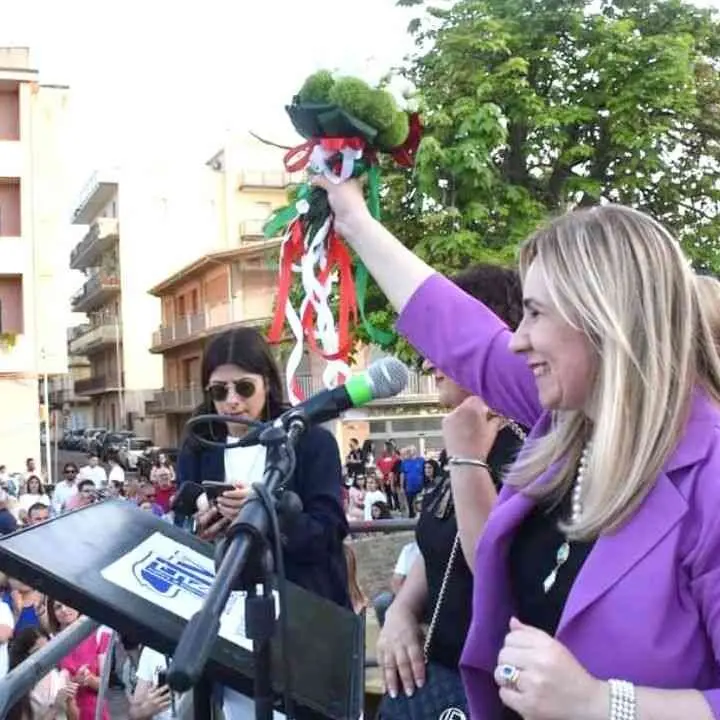 Gioia Tauro, Simona Scarcella: «Sarò la mamma di questa città». E tende una mano all’opposizione: «Per il bene comune»