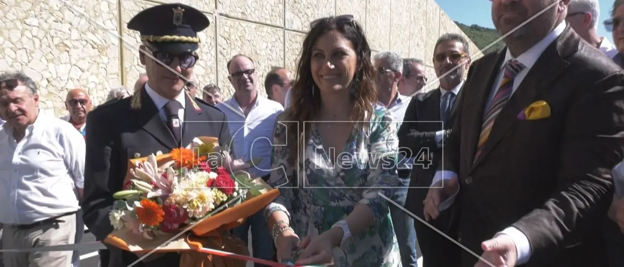 Cosenza-Sibari, c’è poco da festeggiare: 42 milioni per 12 km in 13 anni. E raggiungere il capoluogo da Corigliano Rossano resta un calvario