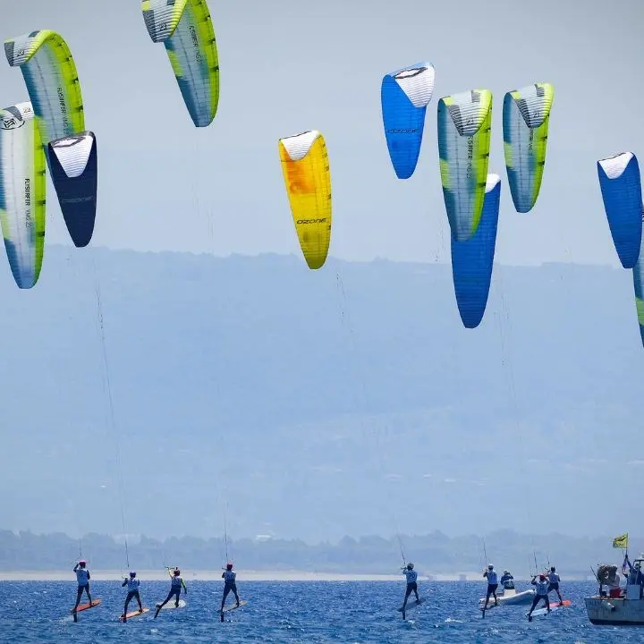 Kitesurf, tutto pronto per i Mondiali a Gizzeria: la Calabria pronta a ospitare oltre 200 atleti