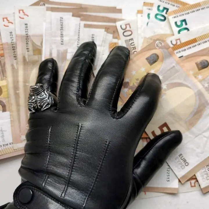 ’Ndrangheta, così aumenta il giro d’affari per la ditta sponsorizzata dal capoclan: da 11 a 900 fatture in un anno