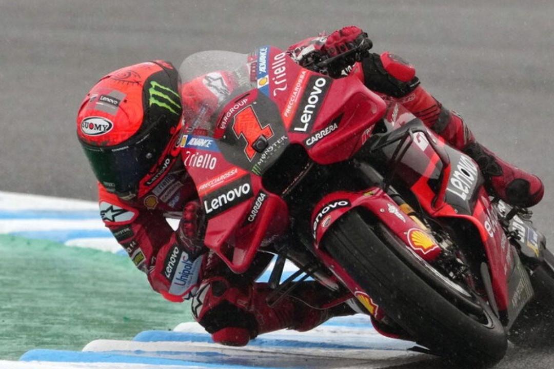 Motogp, Bagnaia trionfa sul circuito di Assen davanti a Martin e Bastianini