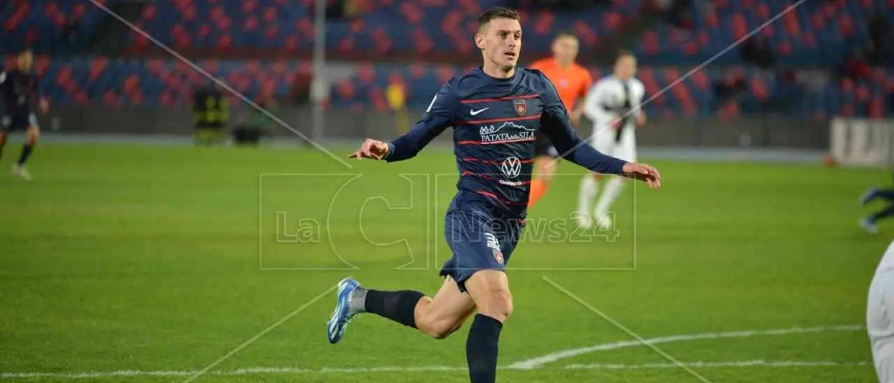 Calciomercato Cosenza, i rossoblù rivogliono Mazzocchi: dialogo aperto con l’Atalanta