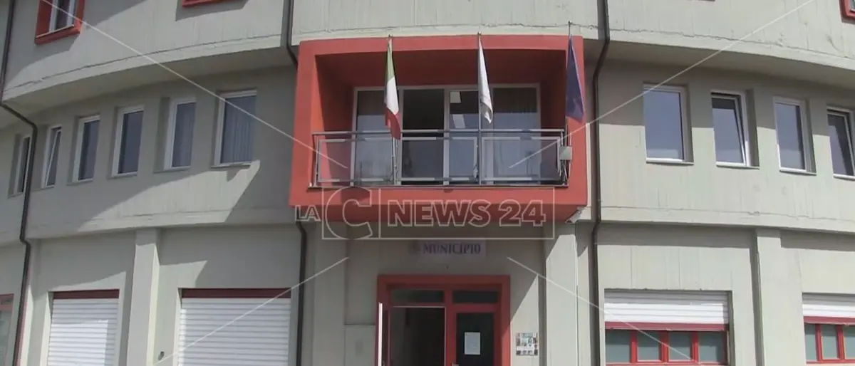 Colosimi, Rifondazione smentisce il sindaco «fascista»: «Il suo vice non è più tesserato con noi da 15 anni»