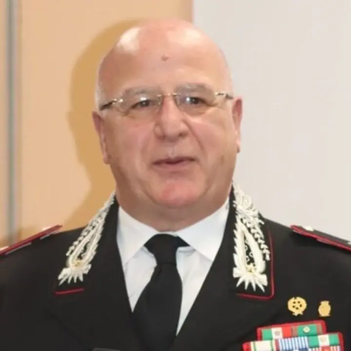 Appalto truccato in cambio di borse e biglietti per l’Olimpico, arrestato generale dei carabinieri calabrese