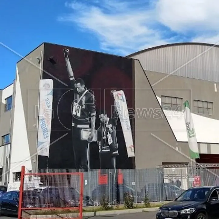 Omessi pagamenti e l’ombra della ’ndrangheta: il Palazzetto dello sport di Rende torna nelle mani dei commissari