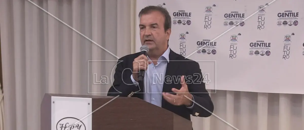 Fusione Grande Cosenza, tra le sfide politiche più ambiziose di Mario Occhiuto\n