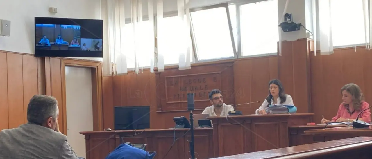 Strage migranti a Cutro, condannato a 20 anni presunto scafista. Ora si attende il giudizio per altre 3 persone