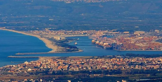 Premio Calabria che lavora, questa sera le eccellenze calabresi a Gioia Tauro