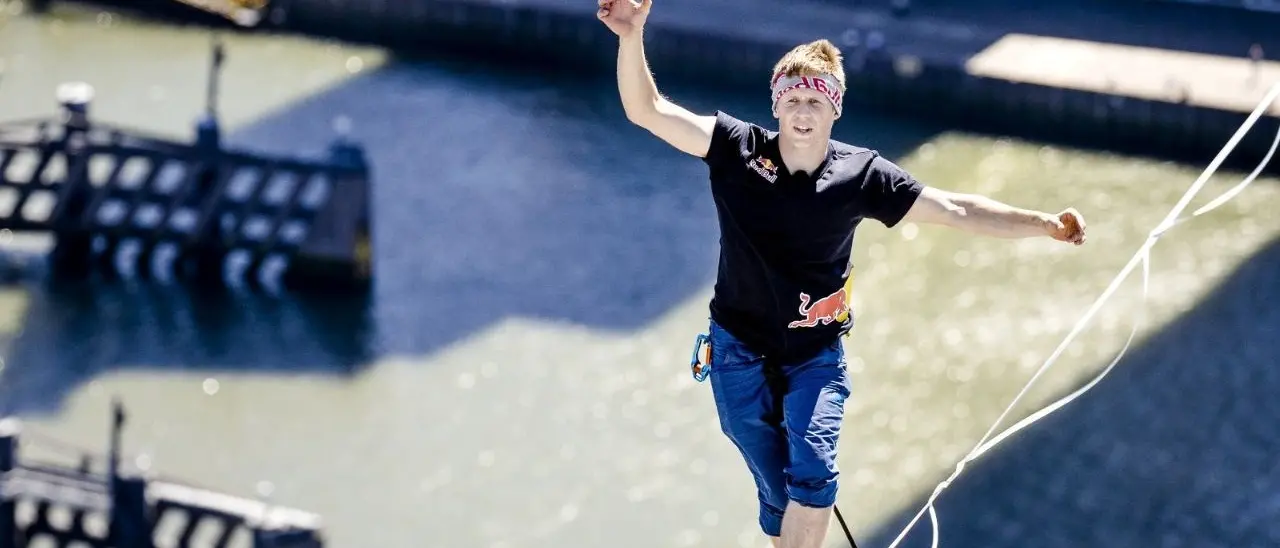 Attraversare lo Stretto di Messina su una fune, tutto pronto per l’impresa dell’estone Roose: ecco come si svolgerà