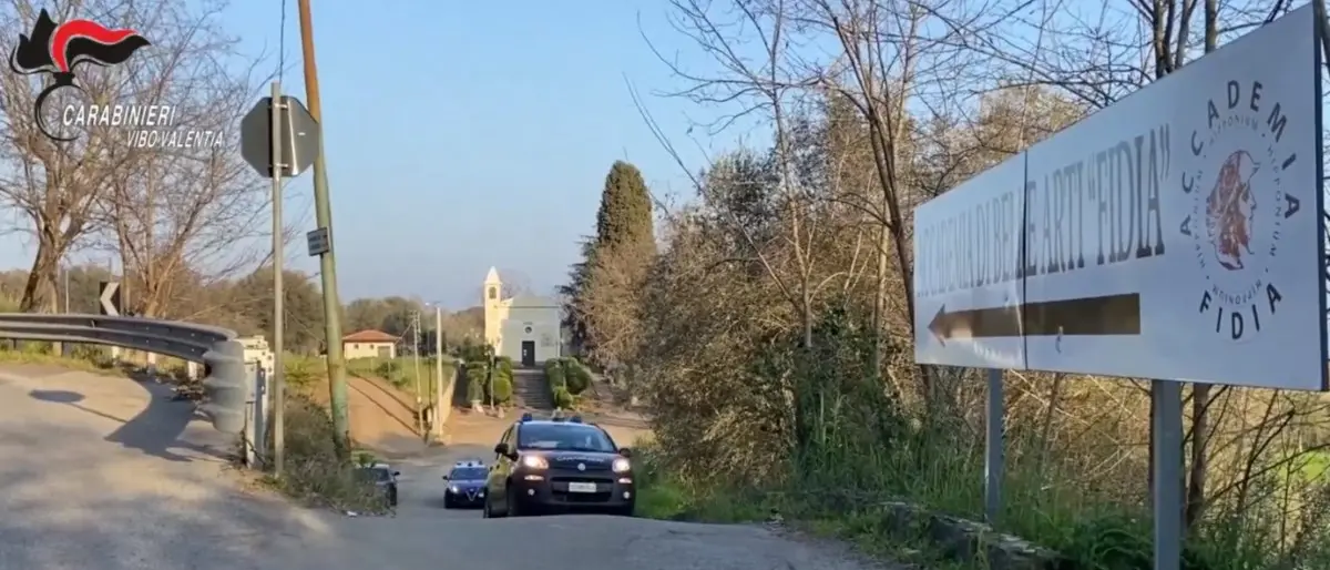 Corruzione e diplomi falsi nel Vibonese, il pm chiede 65 rinvii a giudizio - NOMI