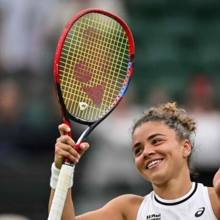 Tennis, la Paolini batte la Navarro in due set e vola in semifinale a Wimbledon