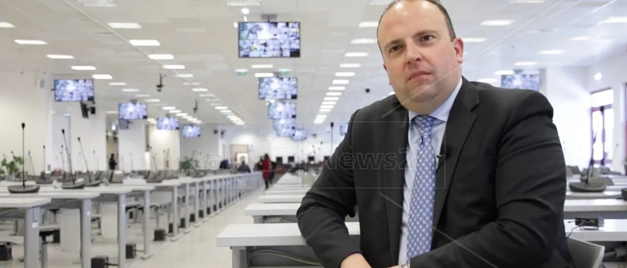 «Mantella inattendibile quando parla di Sabatino». Il difensore dell’avvocato contesta la testimonianza del pentito