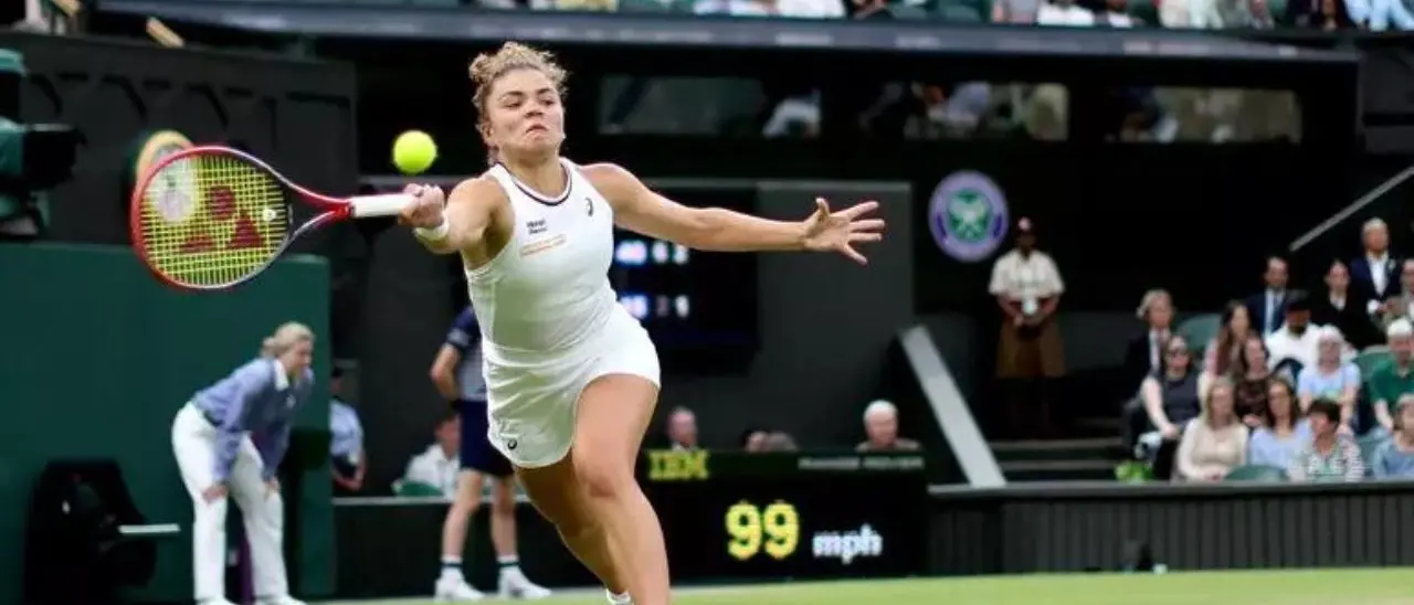 Wimbledon, Jasmine Paolini affronta Donna Vekic per un posto in finale... e nella storia