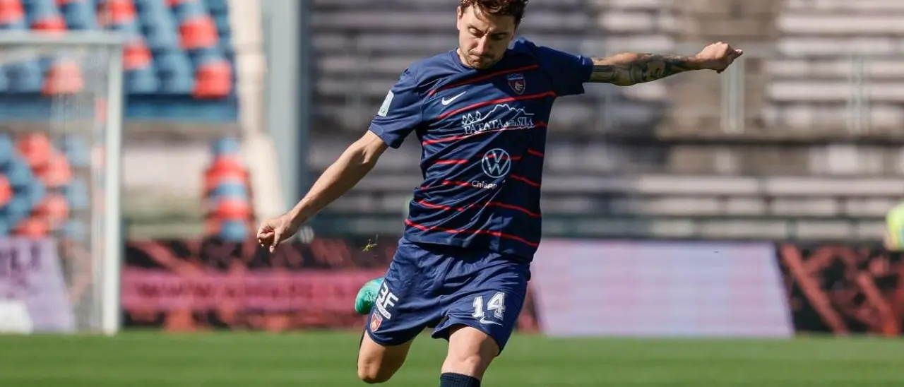 Calciomercato Cosenza, il centrocampista Giacomo Calò ceduto al Cesena