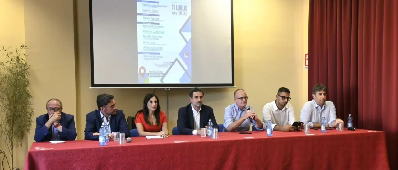 Autonomia differenziata, Pd e 5 stelle insistono anche da Bisignano: la proposta di referendum subito in aula