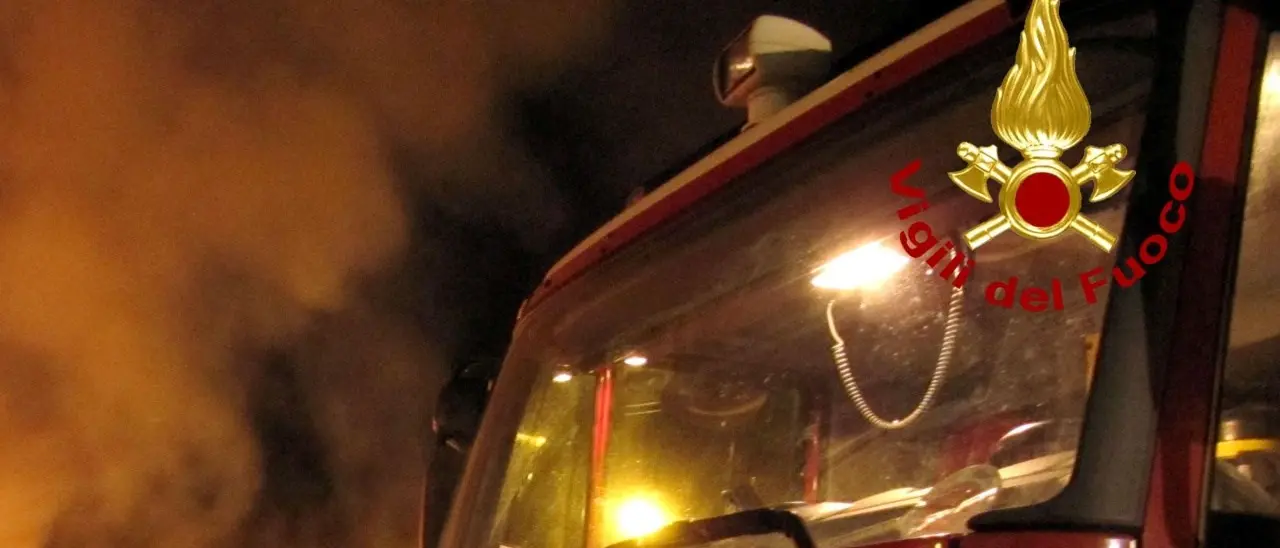 Muore nel tentativo di difendere il suo uliveto da un incendio: tragedia nel Cosentino