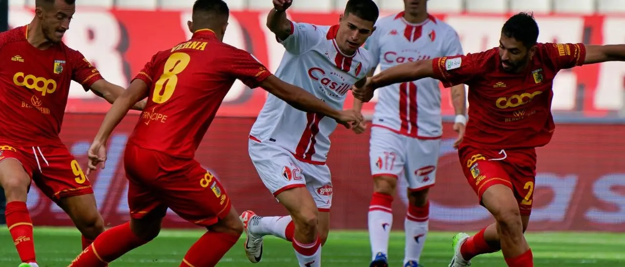 Koutsoupias sempre più vicino al Catanzaro: il ds Polito al lavoro per portare il centrocampista in giallorosso