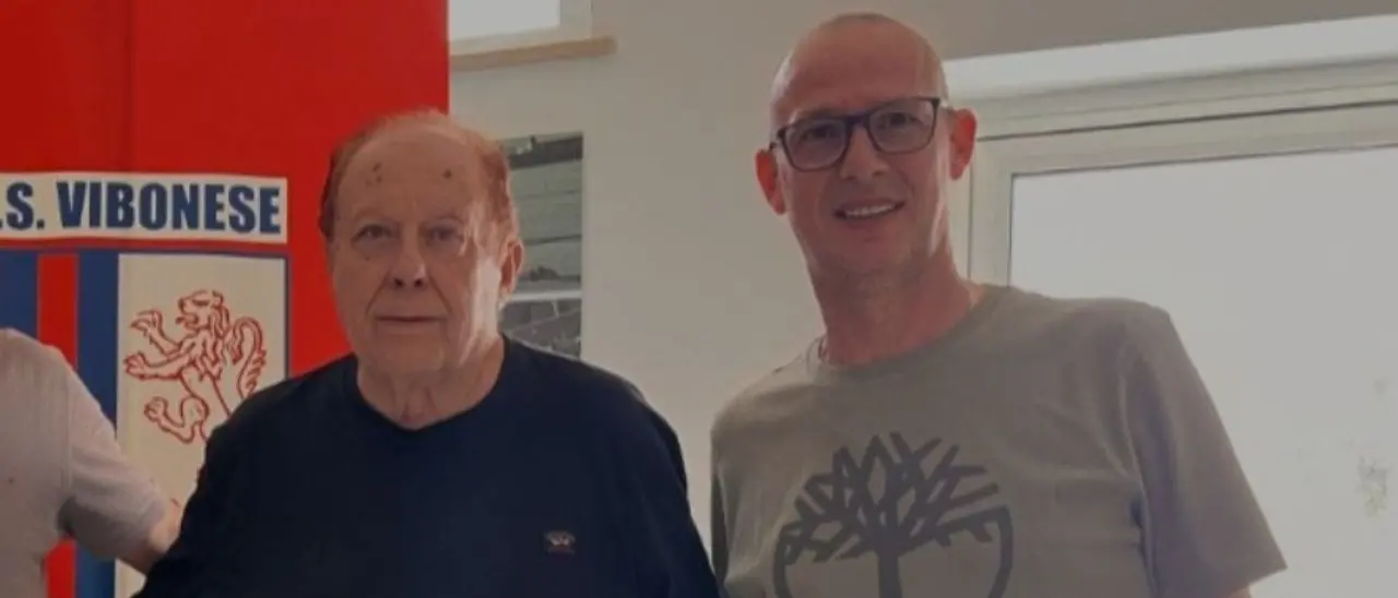 Vibonese, il ds Meli: «I tifosi non devono criticare il presidente Caffo, ma riempire lo stadio. Altrove ci sono 2-3mila spettatori a partita»