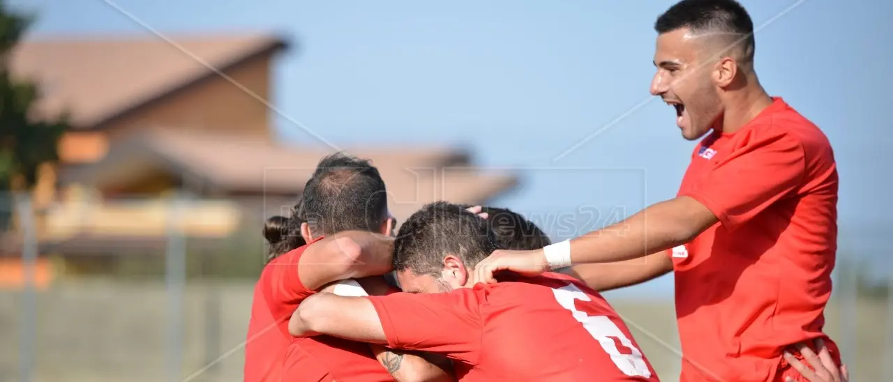 Promozione, da VE Rende a... Rende: la società biancorossa cambia nome. Marsicano confermato presidente