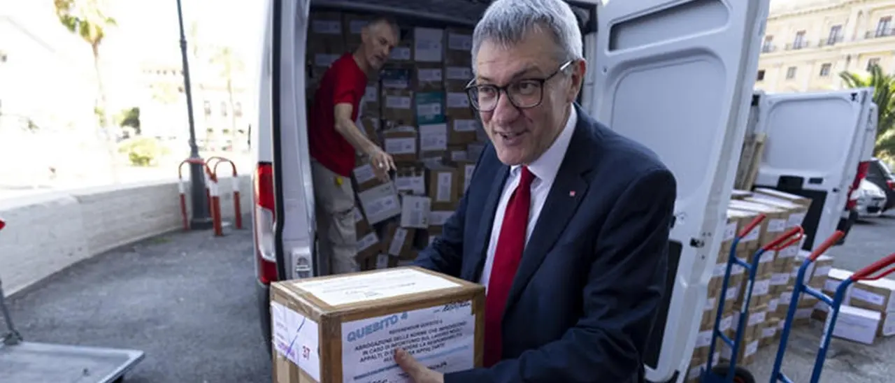 Referendum sul lavoro, la Cgil porta in Cassazione oltre 4 milioni di firme raccolte