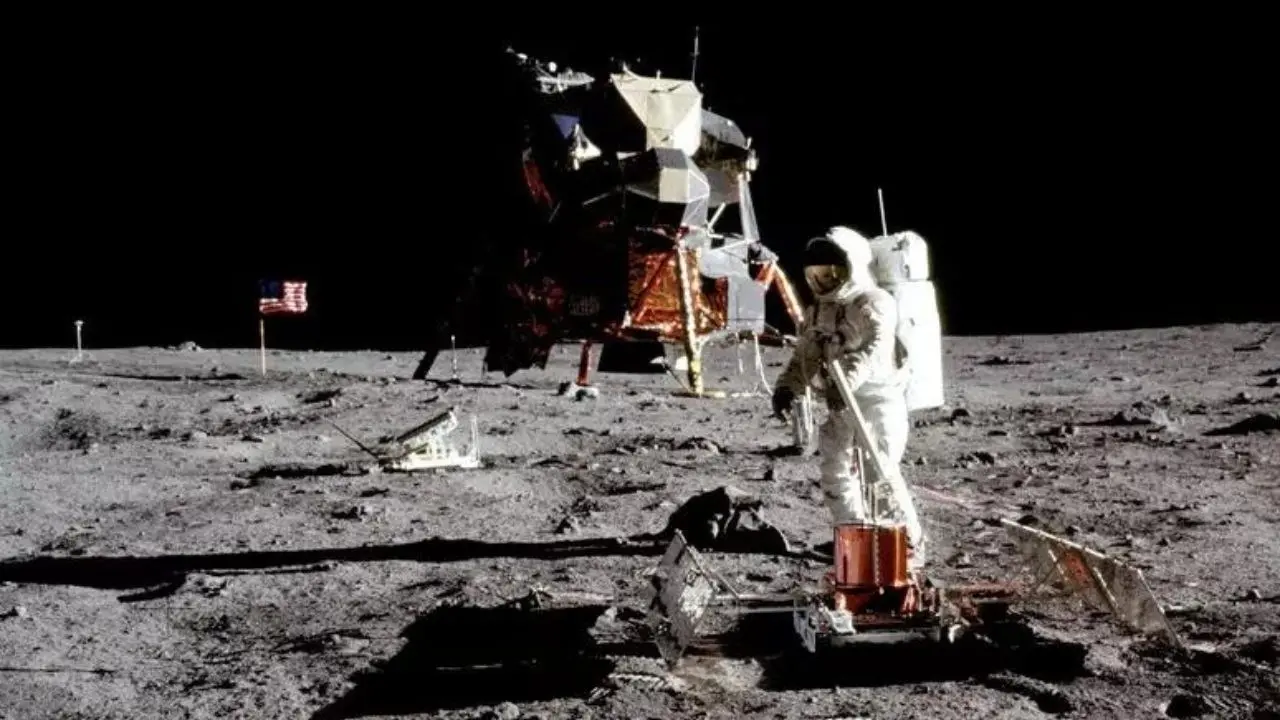 «Siamo venuti in pace, a nome di tutta l’umanità»: i primi passi dell’uomo sulla luna 55 anni fa