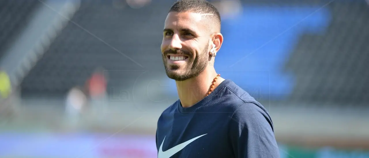 Calciomercato Cosenza, settimana decisiva per il trasferimento di Tutino: dove giocherà il 9 rossoblù?