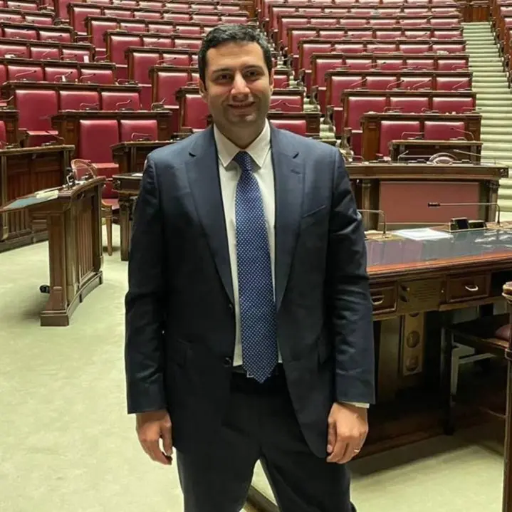 Andrea Gentile entra in Parlamento al posto di Elisa Scutellà: il forzista vince il ricorso sul voto alle Politiche