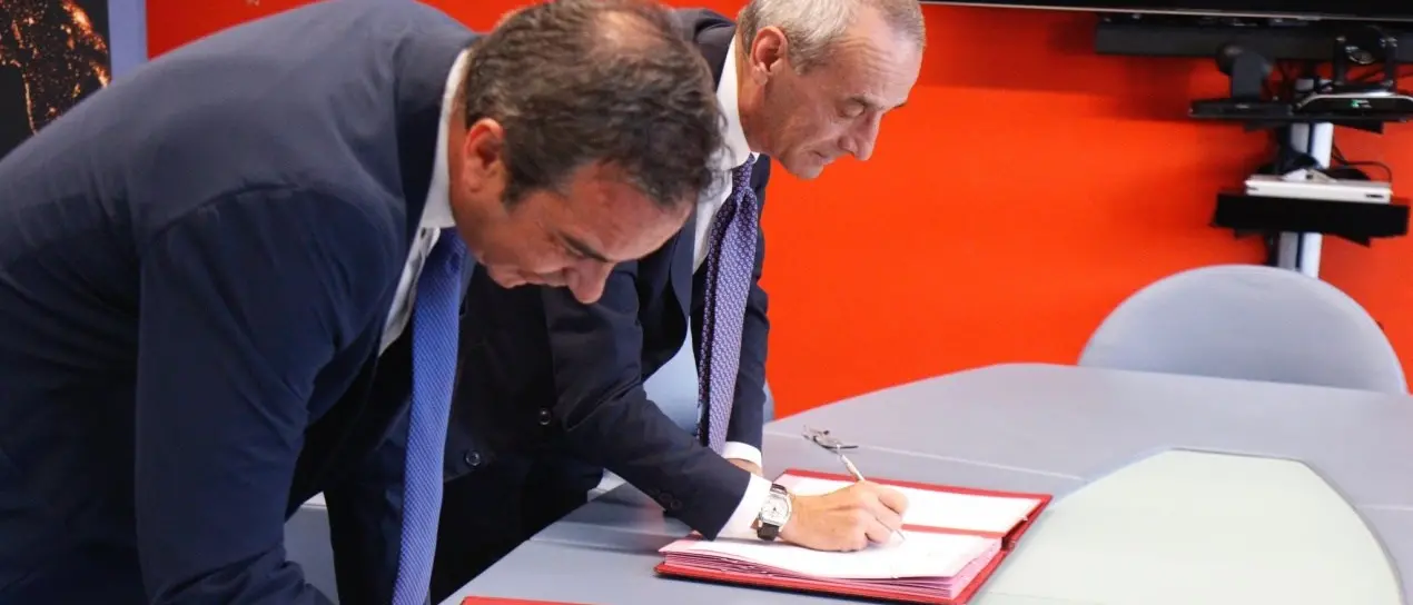 L’uso di satelliti per prevenire disastri ambientali: siglato accordo tra l’Agenzia spaziale e la Regione Calabria