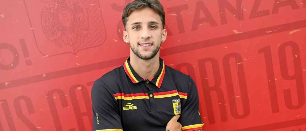 Riccardo Pagano è un giocatore del Catanzaro: «Qui c’è tanta passione, non vedo l’ora di iniziare»