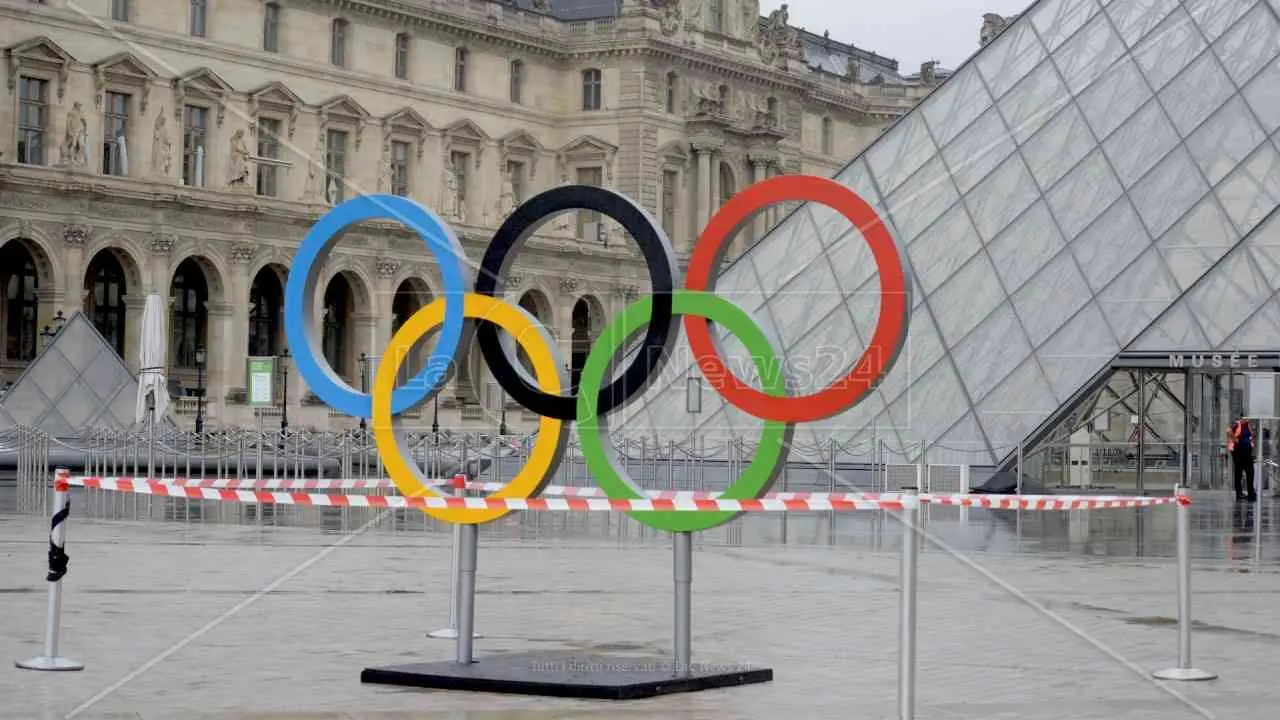 Olimpiadi di Parigi, tutto pronto per la cerimonia di apertura. Il centro della città chiuso al pubblico per il rischio attentati