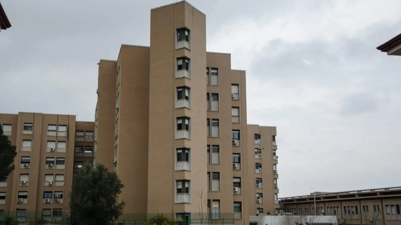 Ospedale Corigliano Rossano: sei infermieri in meno in Psichiatria, carenza di personale anche in Rianimazione