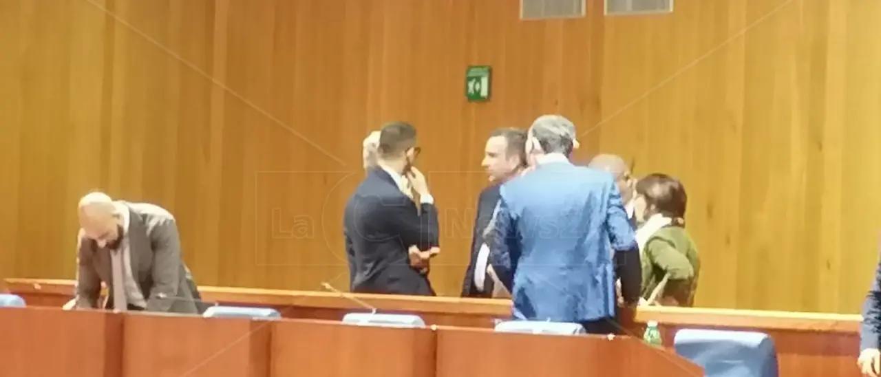 Il Pd regionale vince la battaglia sulla fusione di Cosenza, Rende e Castrolibero, ma perde la guerra sulla legge