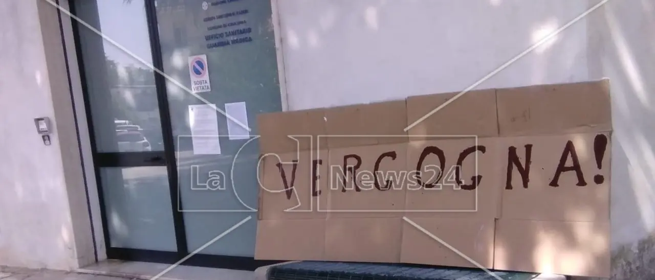 Senz’acqua e senza guardia medica, in diversi Comuni della Locride sospeso il servizio sanitario per carenza di personale