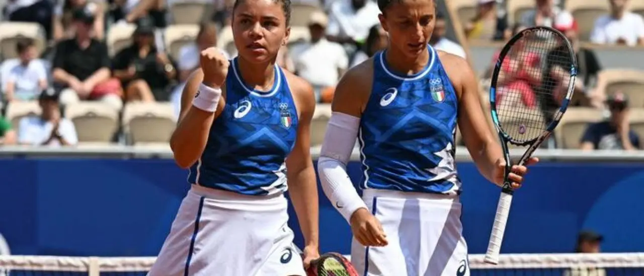 Errani-Paolini vincono l‘oro alle Olimpiadi di Parigi nel doppio femminile di tennis: battute le russe Andreeva e Shnaider