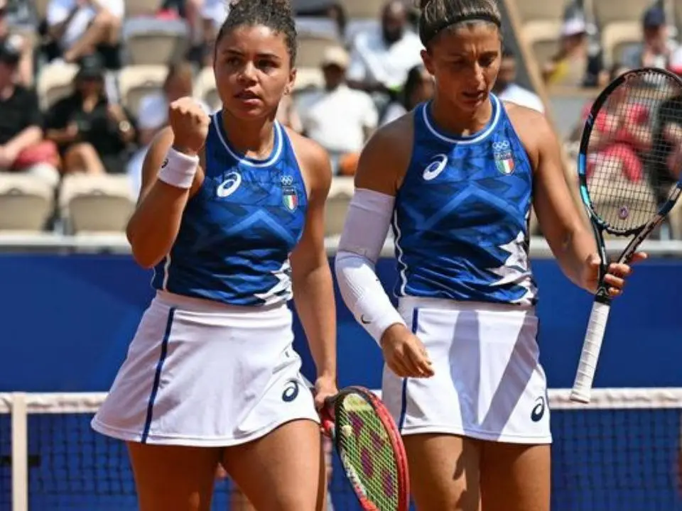 Errani-Paolini vincono l‘oro alle Olimpiadi di Parigi nel doppio femminile di tennis: battute le russe Andreeva e Shnaider