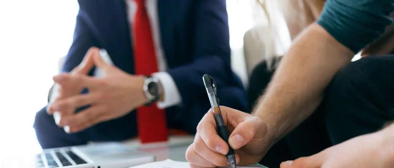 Rc auto alle stelle, raggiunto il massimo storico e boom di pagamenti rateali tra gli italiani: +27,6% in un anno