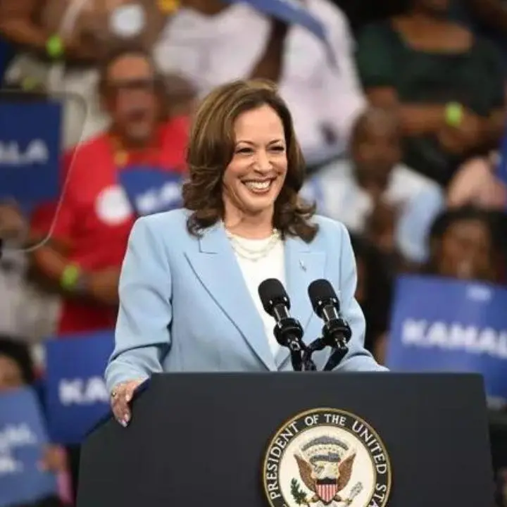 Corsa alla Casa Bianca, Kamala Harris ha vinto formalmente la nomination col 99% dei voti