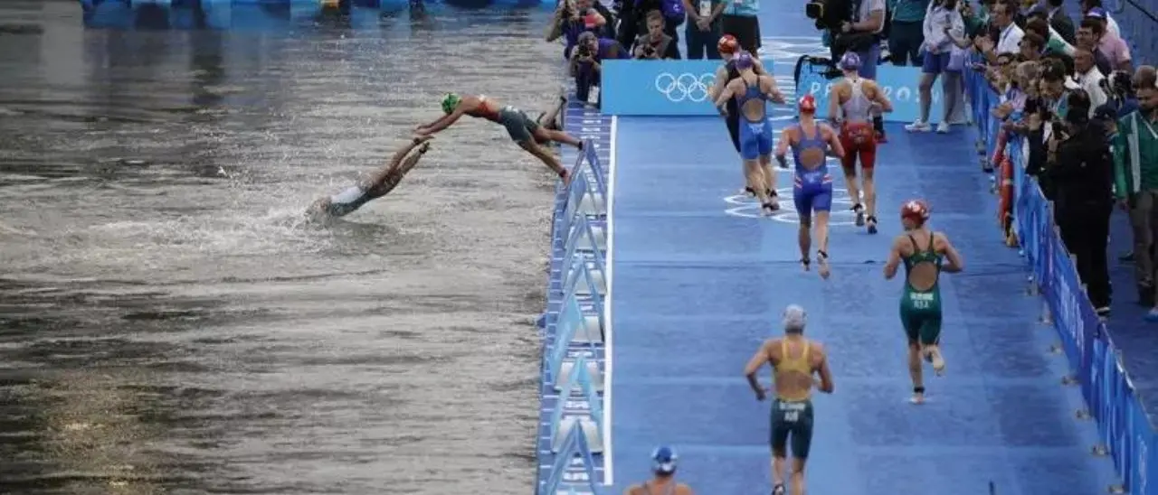 Olimpiadi, Senna inquinata e rischi per la salute: annullati nuovamente gli allenamenti del nuoto