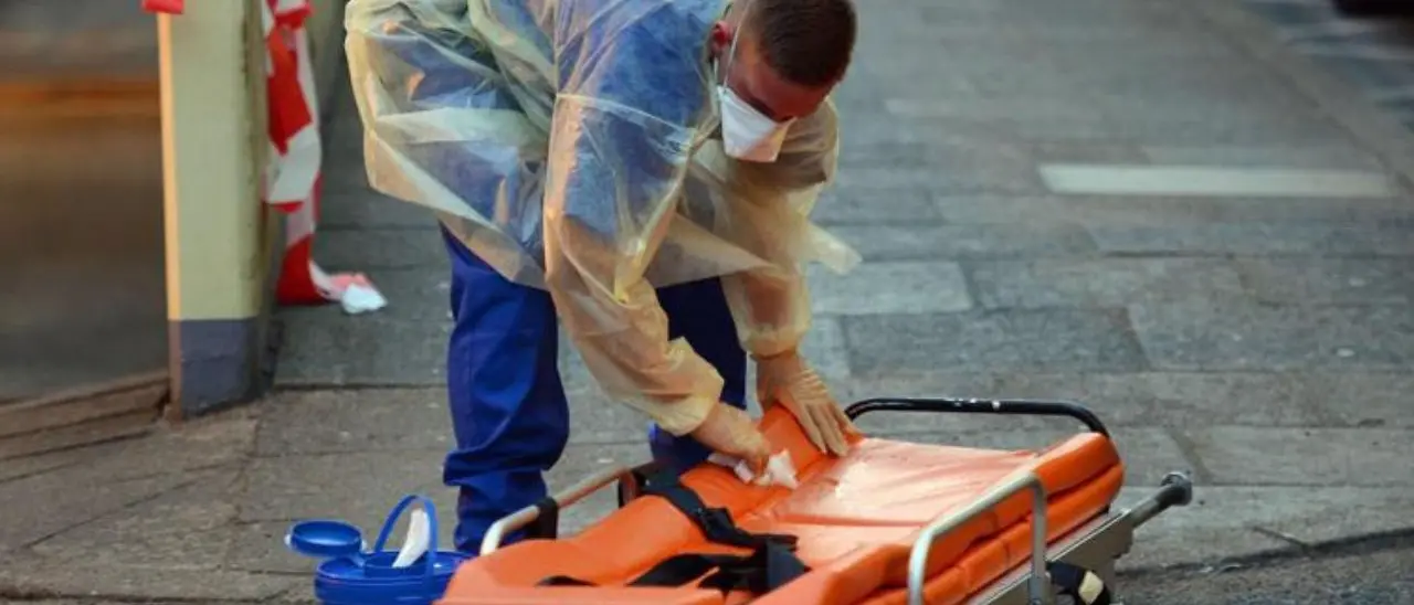 Tragedia in Germania, crolla un hotel a Krov: un morto e otto dispersi tra i quali anche un bambino