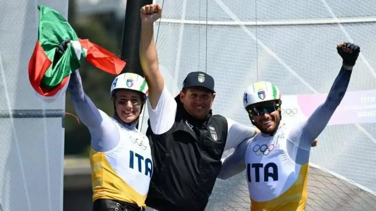 Olimpiadi, oro di Tita-Banti nella Nacra 17 della vela: è il decimo successo dell’Italia