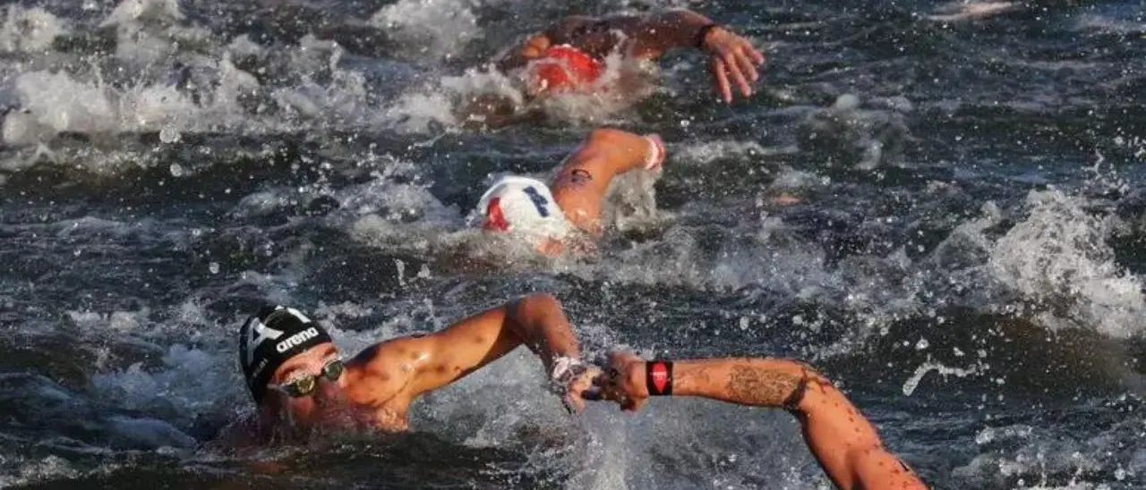 Olimpiadi, italiani beffati nella 10 km in acque libere: quarto Acerenza, solo nono Paltrinieri