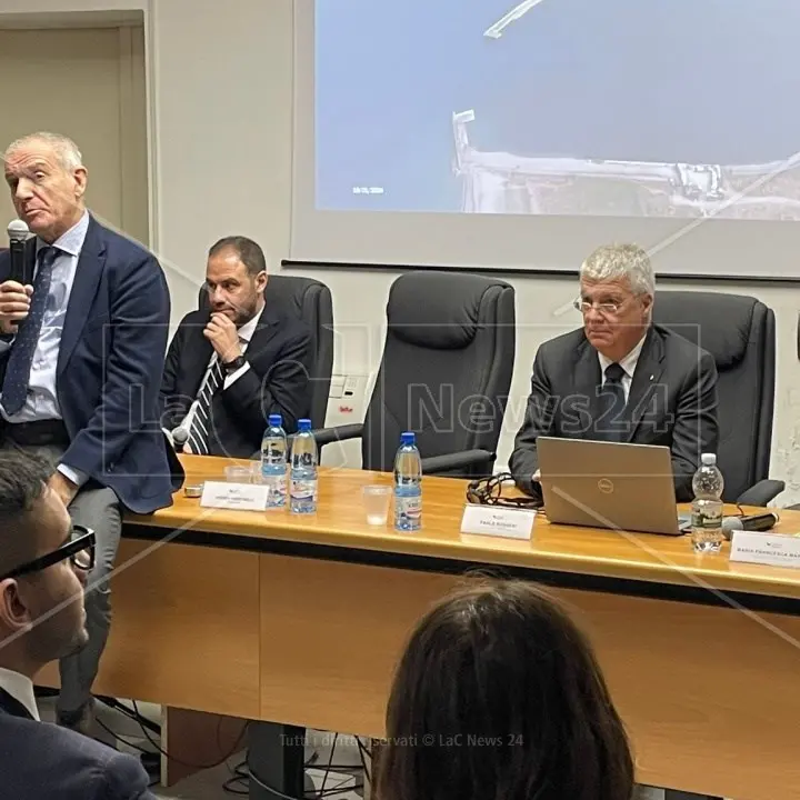 «Baker Hughes lascia Corigliano Rossano? La città deve sapere»: l’opposizione chiede un consiglio comunale