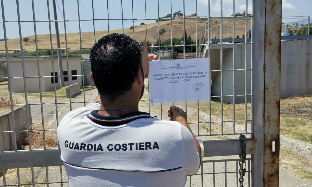 Reflui fognari scaricati nel torrente senza essere depurati, sequestrato l’impianto di Soverato