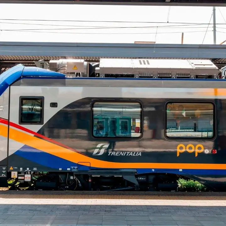 Trenitalia, in servizio altri due Pop e il collegamento tra la stazione di Crotone e l’aeroporto Sant’Anna