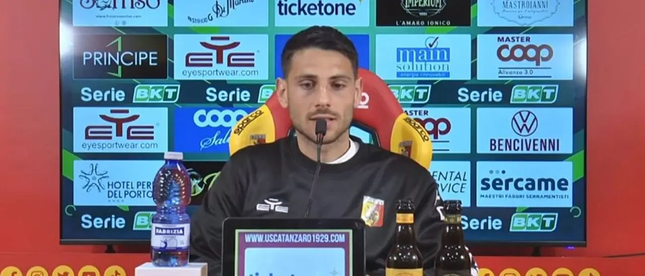 Calciomercato Catanzaro, il Lecce vuole Antonini. Noto: «Non abbiamo intenzione di cedere un altro dei pezzi pregiati»