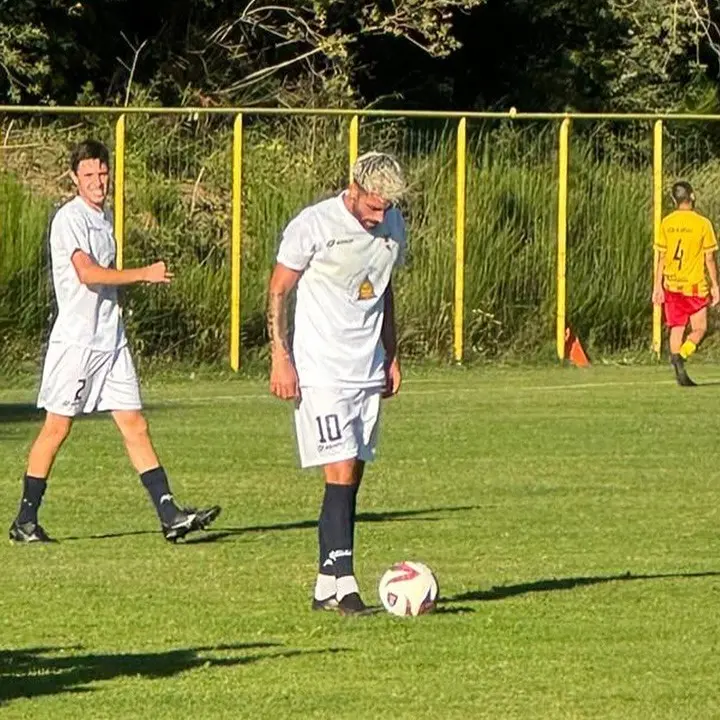 Vibonese calcio, terminato il ritiro a Trepidò. Il nuovo acquisto Giunta: «Ho una buona esperienza alle spalle e spero che possa servire»