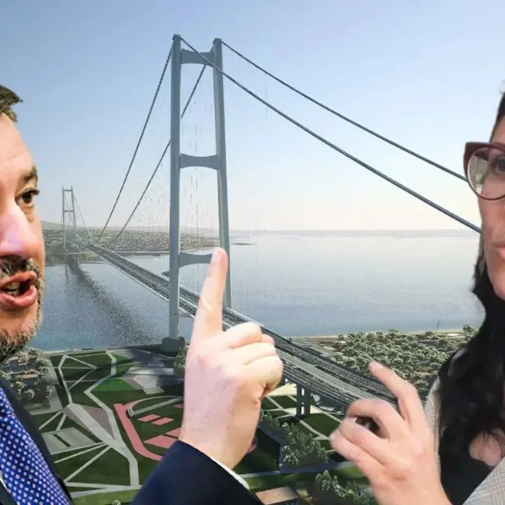 Ponte sullo Stretto, Salvini mostra le file agli imbarchi per criticare chi non lo vuole ma il sindaco di Villa replica: «Banale propaganda»