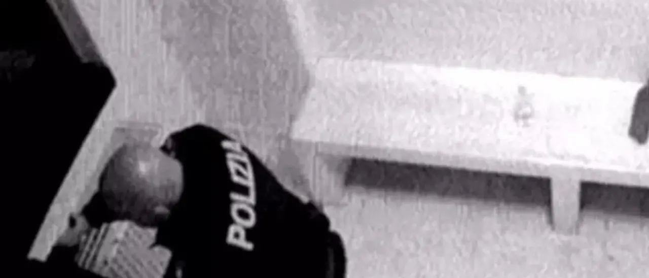 Verona, chiuse le indagini sui pestaggi in questura: 18 indagati