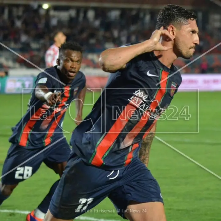 Serie B, il Cosenza inizia col piede giusto: D’Orazio affonda la Cremonese
