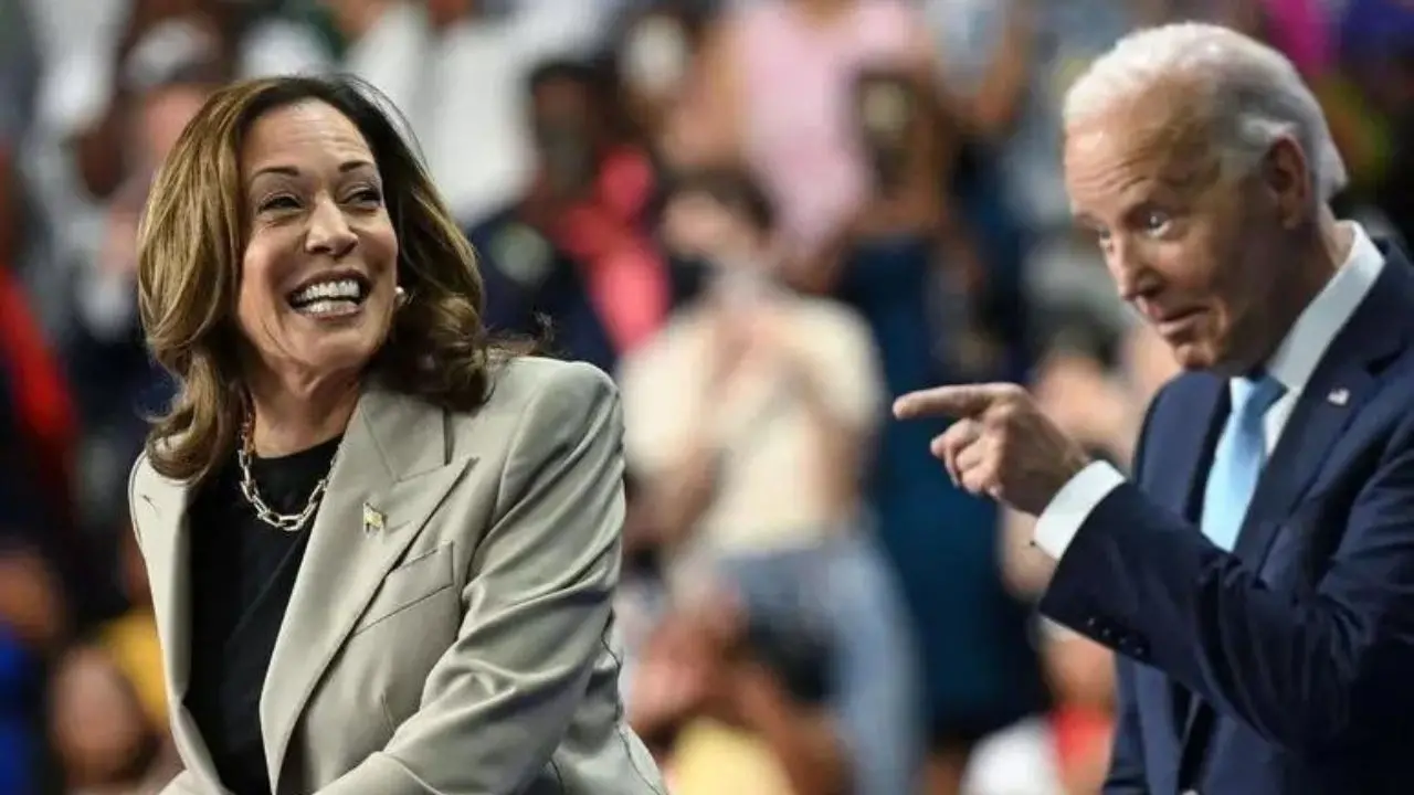 Corsa alla Casa Bianca, Joe Biden apre la convention dem e passa il testimone a Kamala Harris